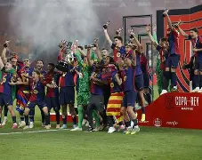 风云突变!塞维利亚今夜回应争议,国王杯版图或变,话题不断,更衣室氛围转暖的简单介绍 风云突变!塞维利亚今夜回应争议,国王杯版图或变,话题不断,更衣室氛围转暖的简单介绍