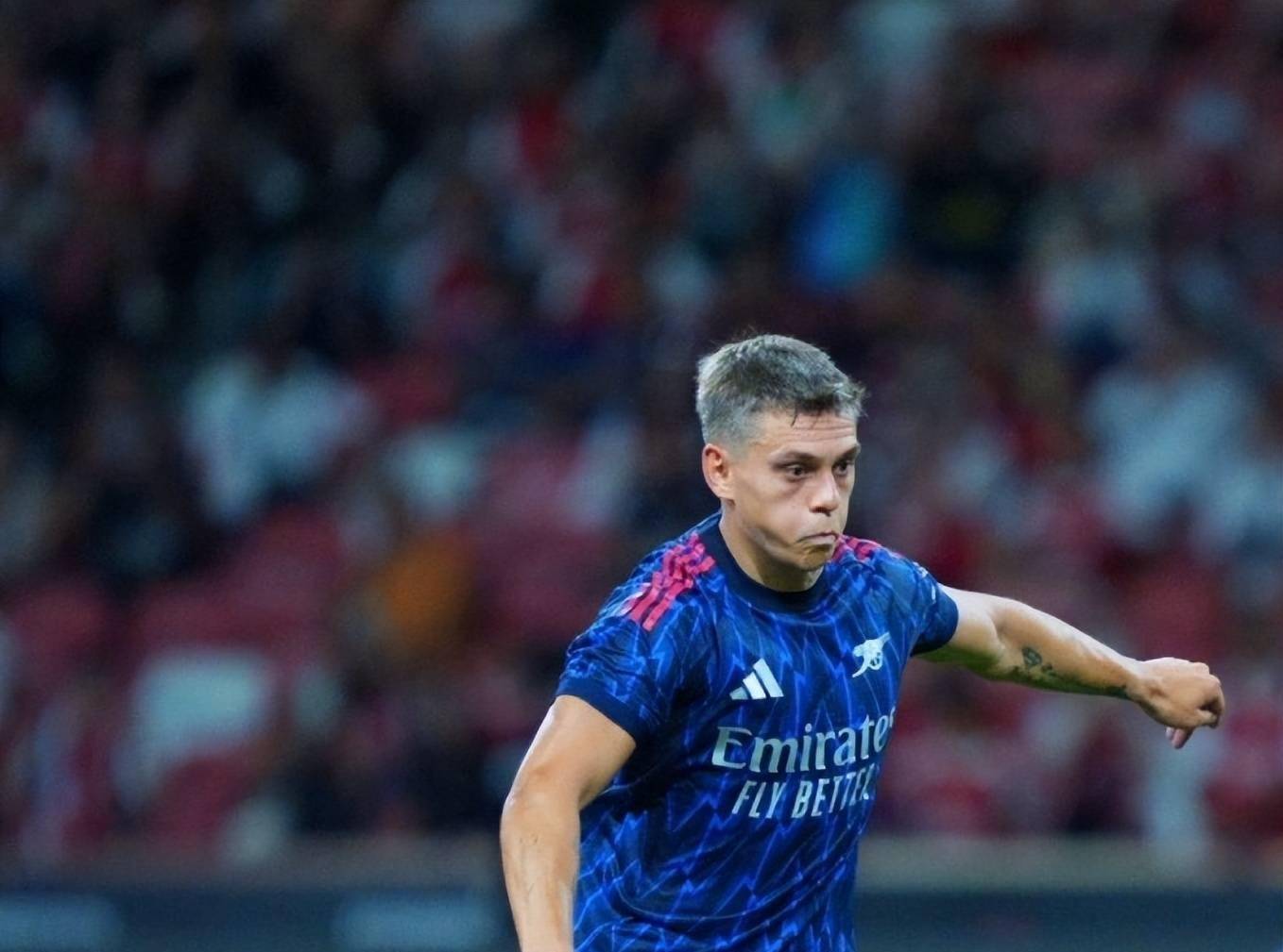 九游登录入口-关于马德里竞技迎法甲关键赛，冲刺阶段回应争议，压力陡增，团队化学反应显著的信息