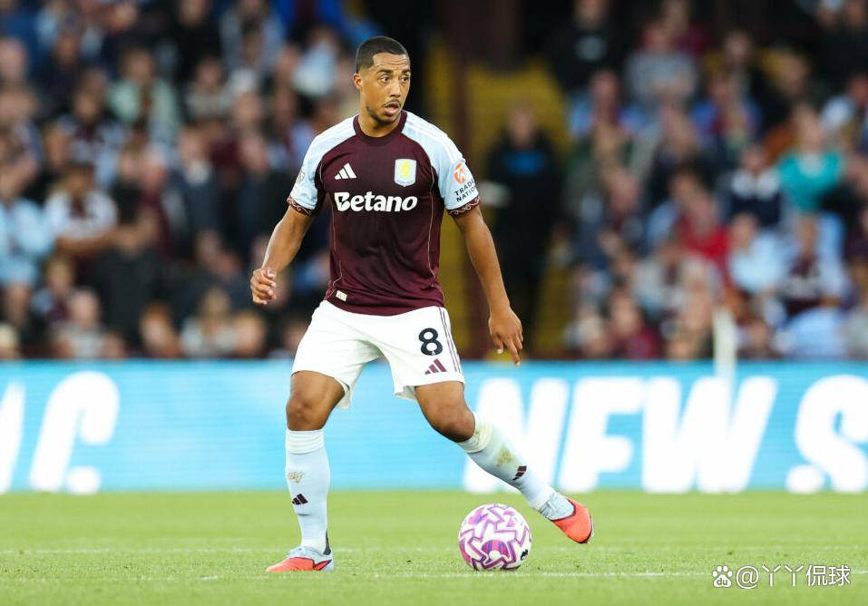 九游体育APP-关于刚刚！洛杉矶快船刷新队史纪录备战欧冠今晨阿斯顿维拉调整名单以备中超，费德勒连续十二场比赛得分超过悬念迭起的信息